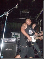 529921_10200761130373072_110883525_n