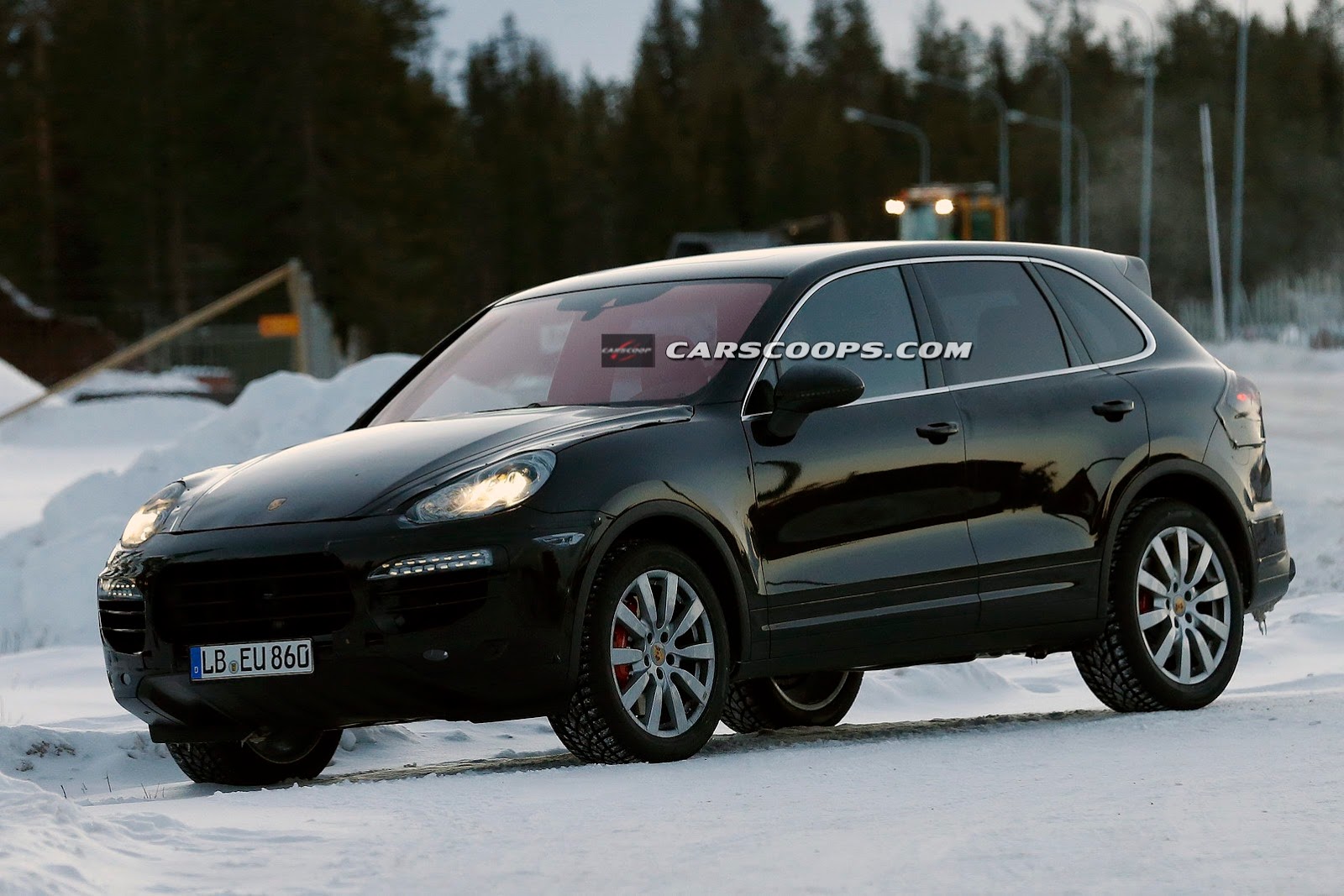 [2015-Porsche-Cayenne-FL-7%255B3%255D.jpg]