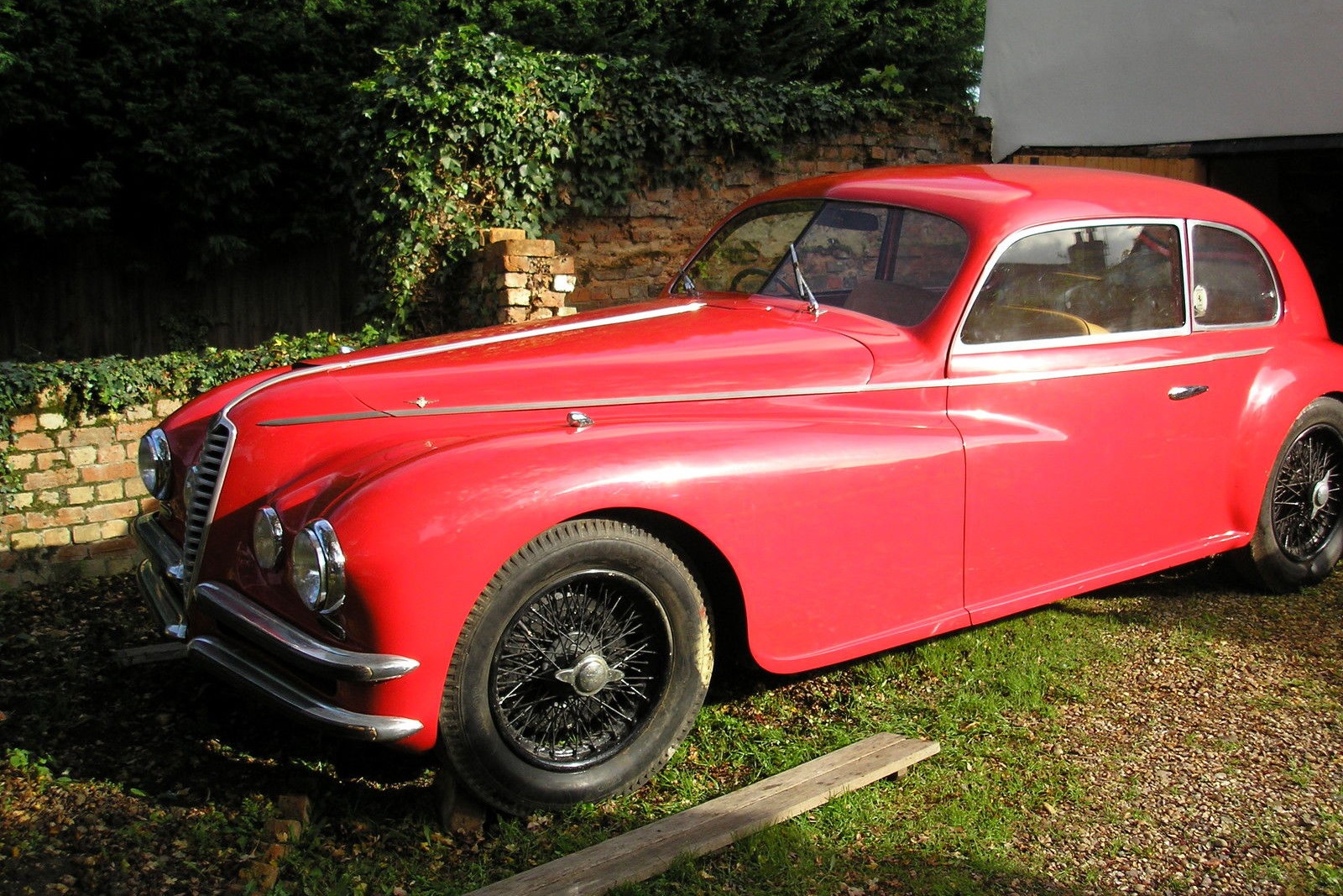 [1947-Alfa-Romeo-6C-2500-Sport-Berlinetta-Coupe-2%255B3%255D.jpg]