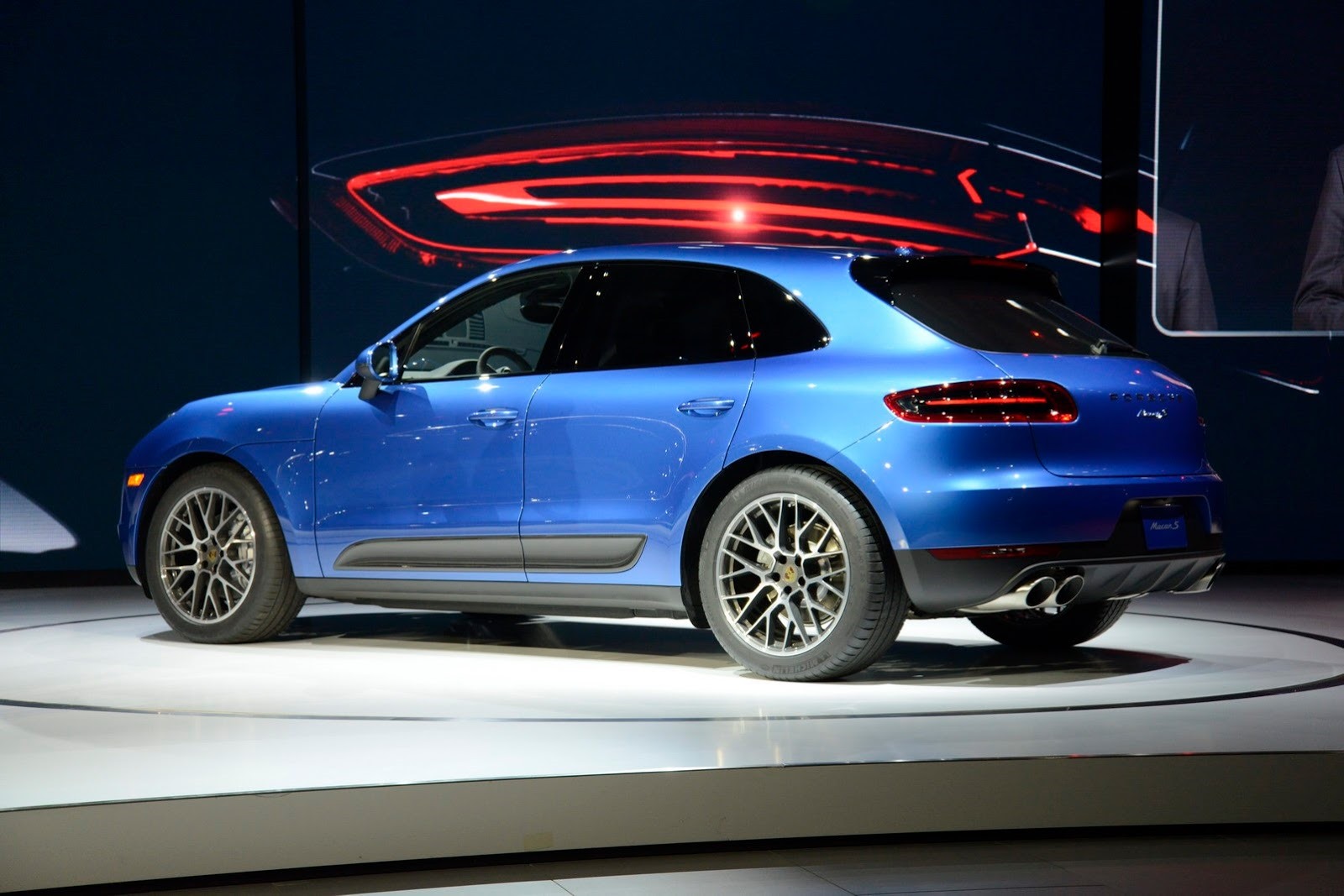 [Porsche-Macan-2%255B2%255D.jpg]