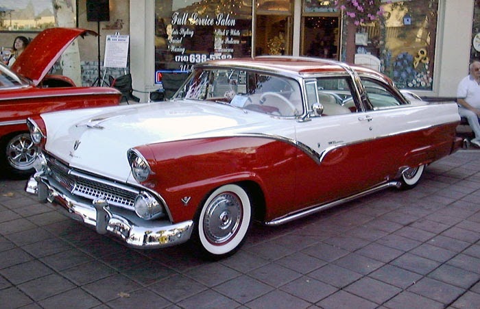 [1955_Ford_Crown_Victoria4.jpg]