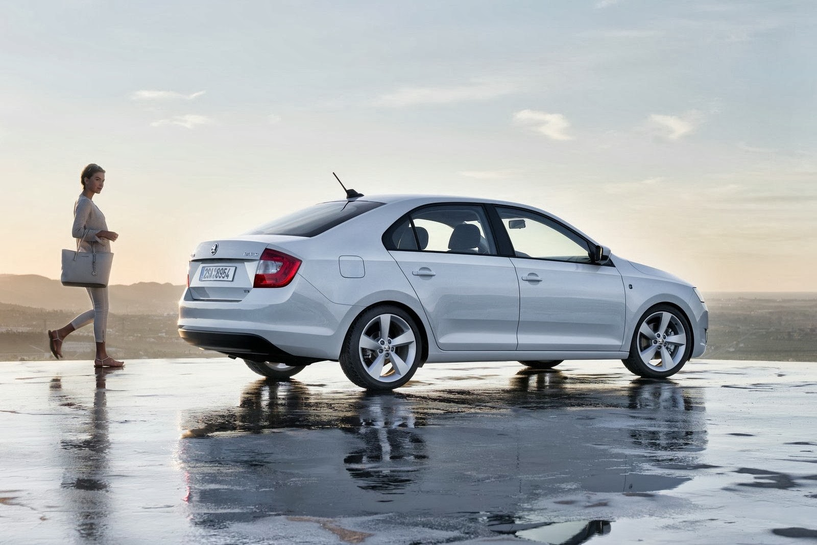 [Skoda-Rapid-6%255B2%255D.jpg]