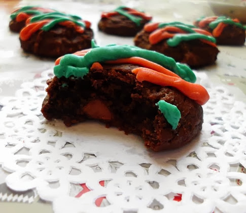 triple-chocolate-christmas-cheesecake-cookies2