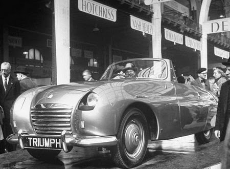 [1951-1-Triumph4.jpg]