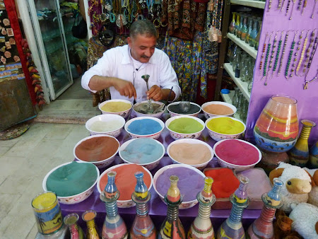 Suveniruri Iordania: nisip colorat