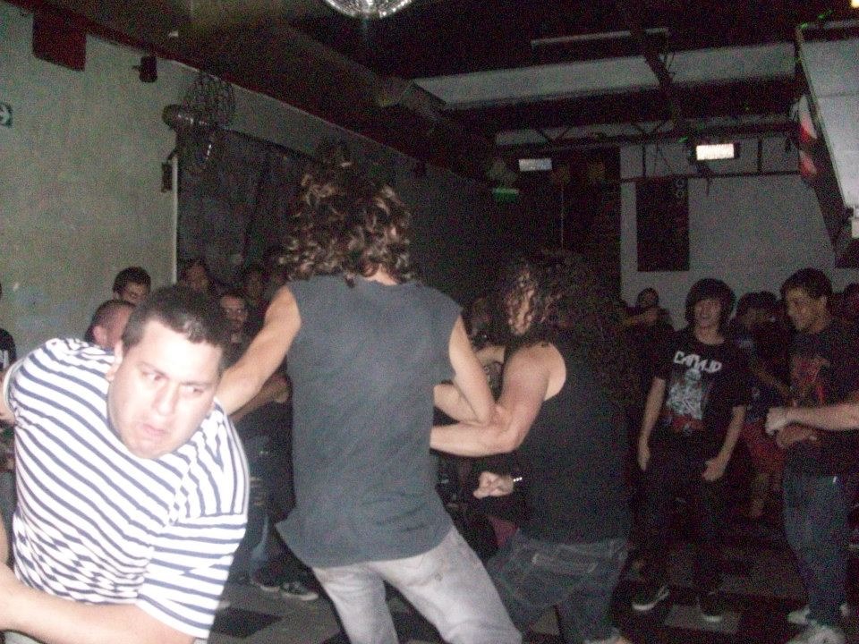 [420369_10200761131053089_1007646299_n%255B2%255D.jpg]