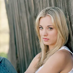 Kaley Cuoco, Fotos y Videos Sexy De Kaley Cuoco Foto 33