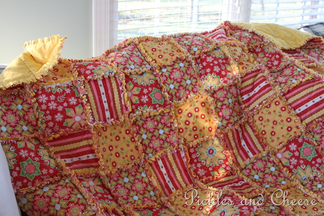 [Rag%2520Quilt%2520Yellow%2520and%2520Red%2520019%255B10%255D.jpg]