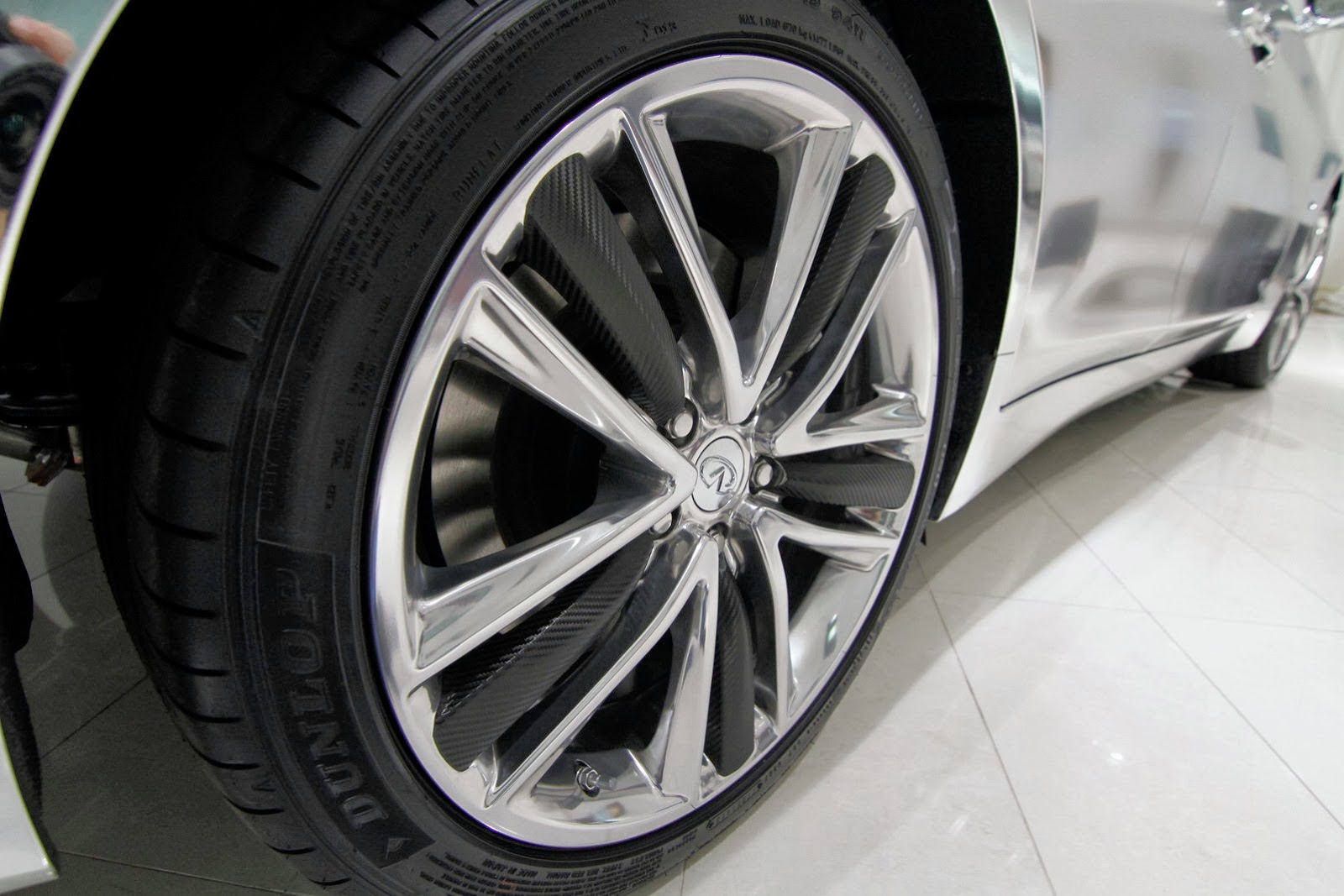 [Thom-Browne-2014-Infiniti-Q50-12%255B2%255D.jpg]