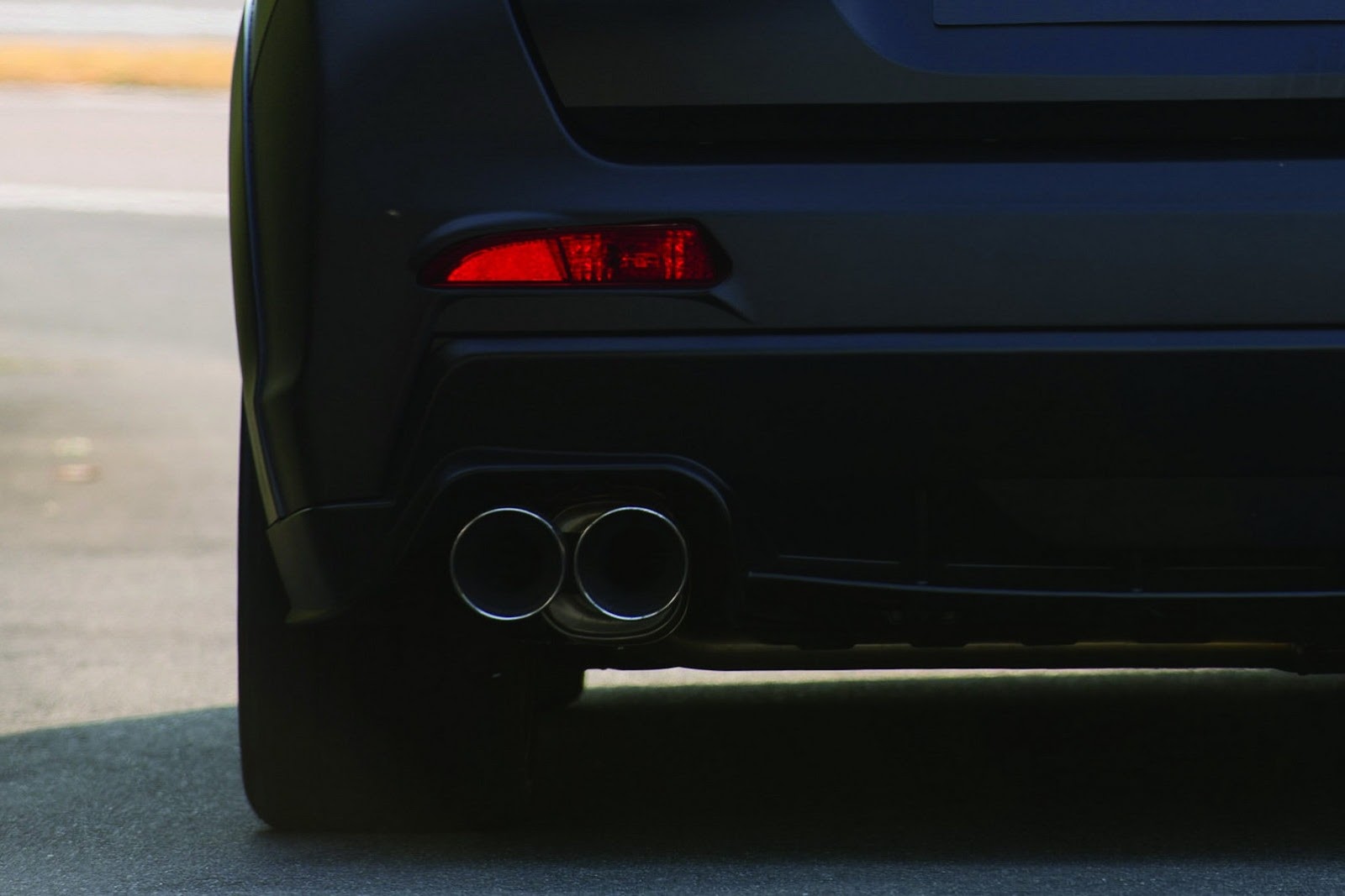 [2015-Honda-Civic-Type-R-Turbo-31%255B2%255D.jpg]