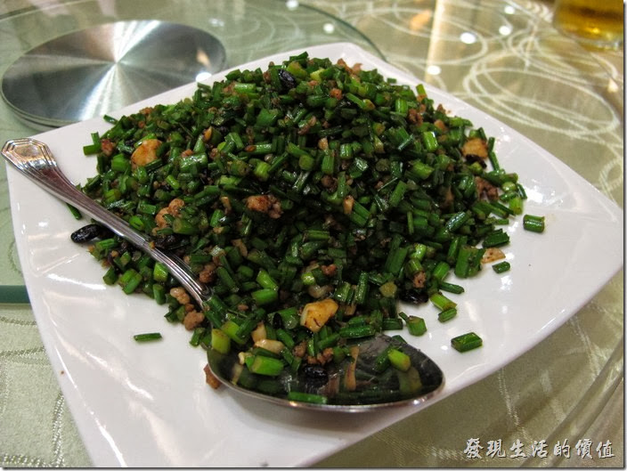 上海-寶島曼波。蒼蠅頭，這蒼蠅頭要配白飯才比較好吃下飯，所以又特別點了白米飯。
