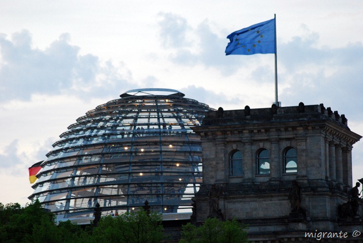 Cùpula y bandera - Reichstag - Berlin