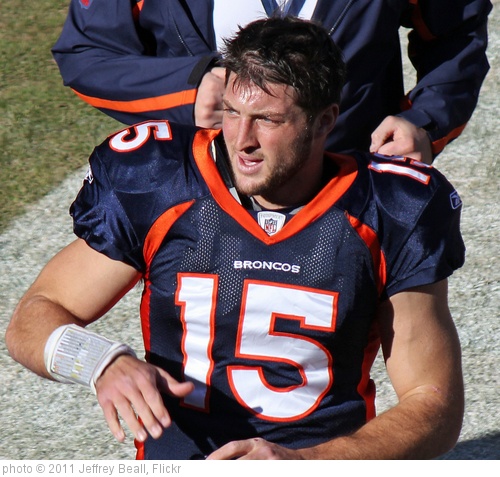'Tim Tebow' photo (c) 2011, Jeffrey Beall - license: http://creativecommons.org/licenses/by-sa/2.0/