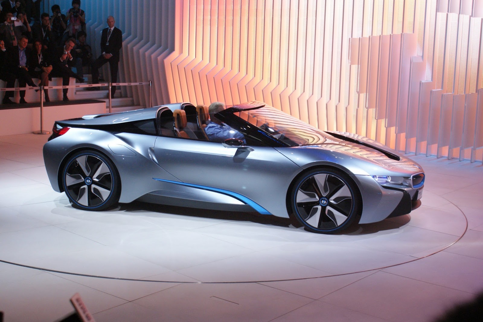 [BMW-i8-Spyder_05%255B2%255D.jpg]