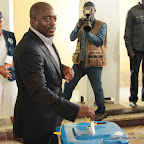 Le président Kabila Kabangé vote le 28/11/2011 à l’athénée de la Gombe à Kinshasa. Radio Okapi/ Ph. John Bompengo