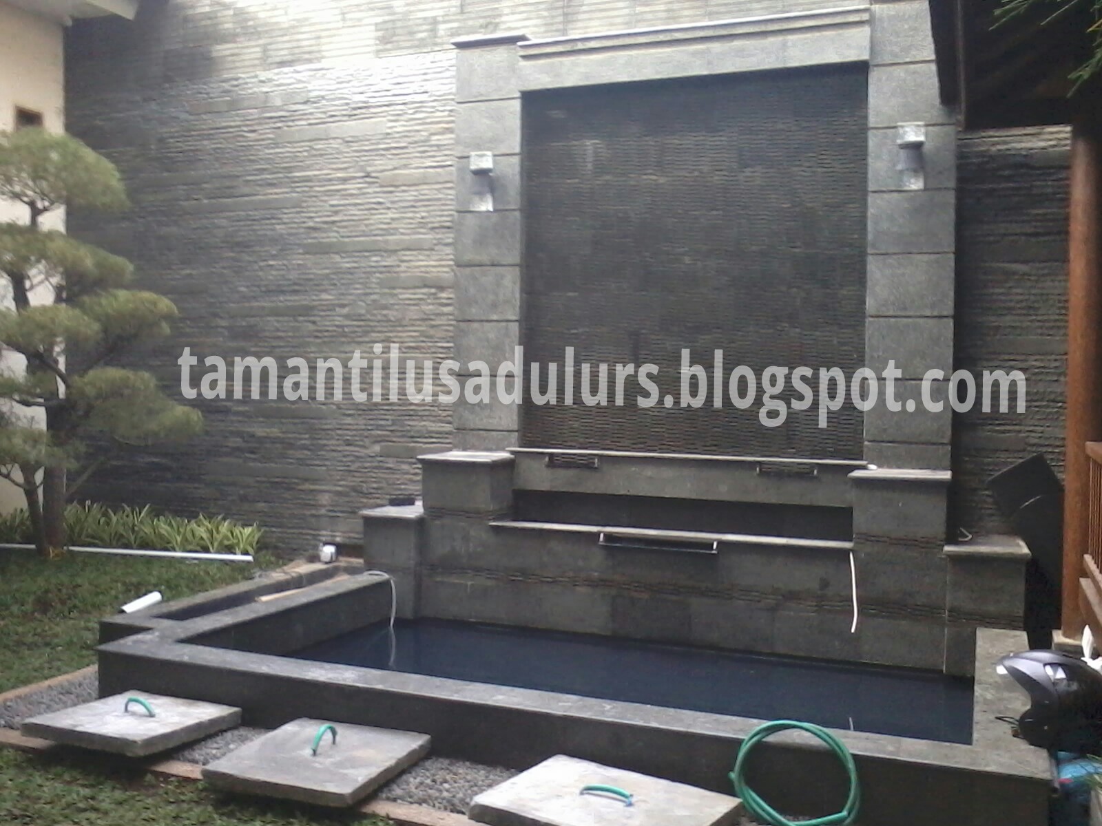 TAMAN TILUSADULUR'$: Kolam minimalis buat ikan koi