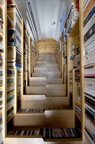 13. BOOKCASE STAIRCASE
