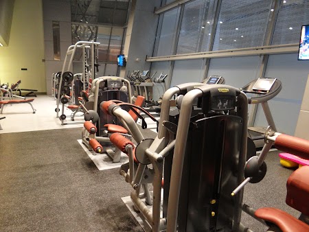 30. Gym - Doha Airport.JPG