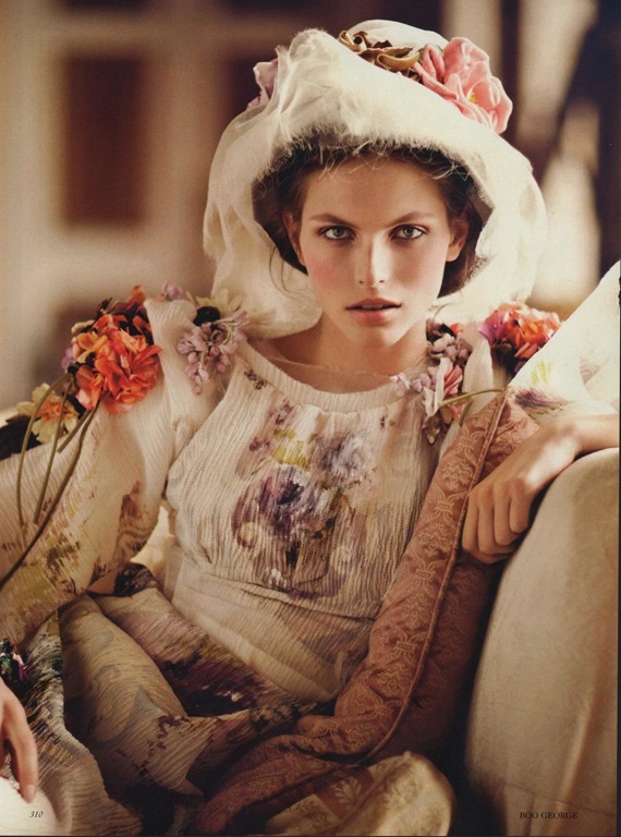 [vogue-uk-october-2012-karlina-caune-dolce-gabbana-couture-editorial-1%255B4%255D.jpg]