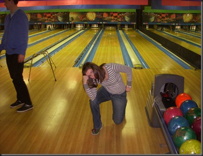 Erin celebrates strike by Tebowing