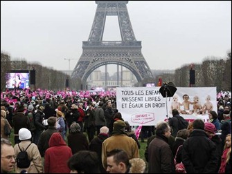 França Torre Eiffel manifestação contra casamento gay