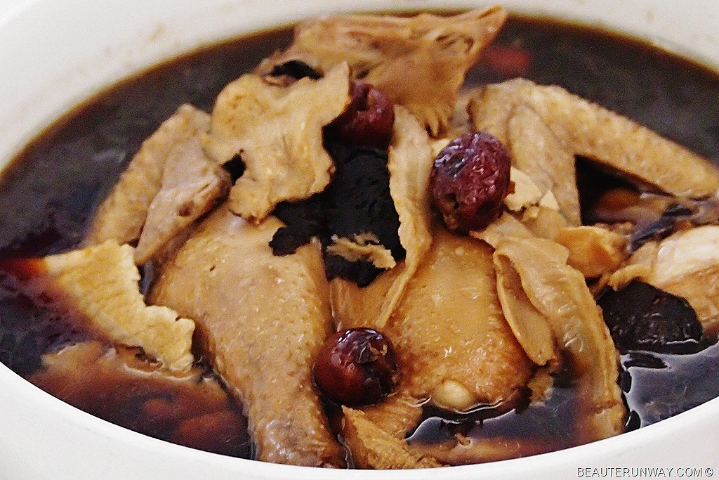 [Old%2520Hong%2520Kong%2520Essence%2520Chinese%2520Herbal%2520Chicken%2520Simmered%2520to%2520perfection%2520%255B1%255D.jpg]