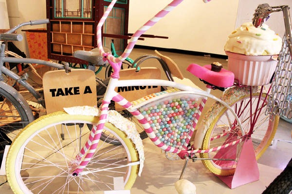 Bicicleta-Doces-Cupcakes-Chicletes
