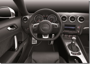 Audi TT RS Coupe - interior painel - alta