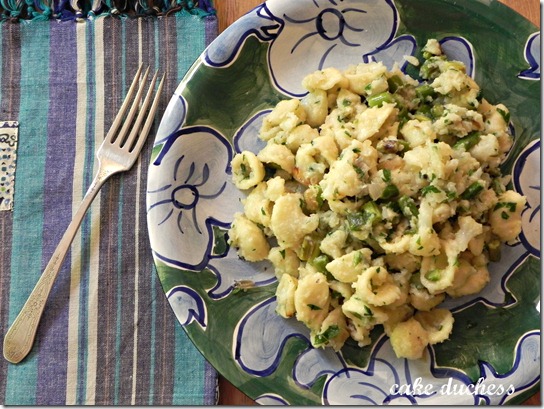 Orecchiette con Cavolofiore e Asparagi- Orecchiette with Cauliflower and Asparagus