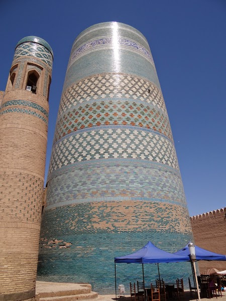 Obiective turisitce Uzbekistan: Minaretul Kalta Minor