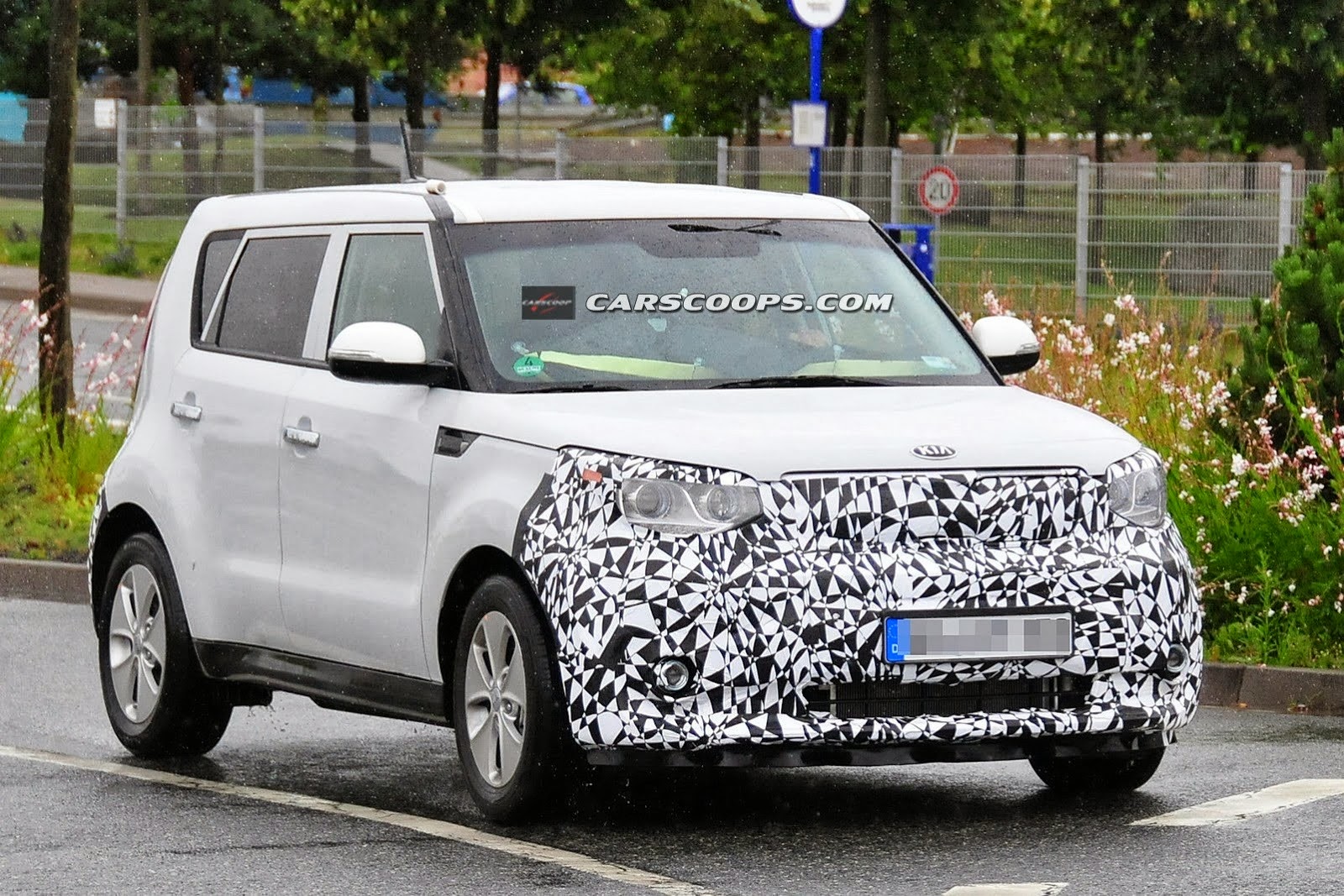 [2015-Kia-Soul-EV-1%255B3%255D%255B3%255D.jpg]