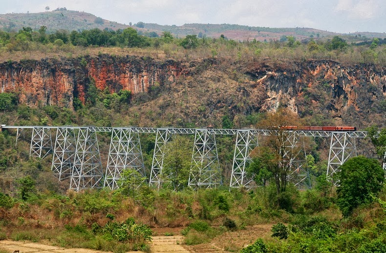 goteik-viaduct-11