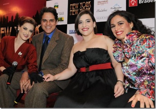 20110405151117_202659_large_alessandra-maestrini-juan-alba-simone-gutierrez-e-julianne-daud-na-coletiva-de-new-york-new-york 20110405151117_202659_large_alessandra-maestrini-juan-alba-simone-gutierrez-e-julianne-daud-na-coletiva-de-new-york-new-york