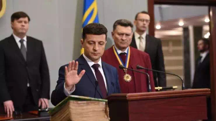 Bài phát biểu đầu tiên của tổng thống Ukraina Zelensky – những điểm nhấn