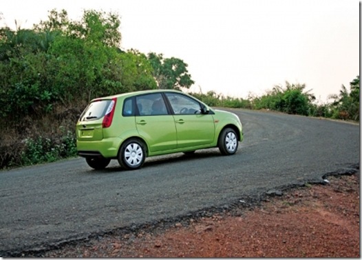 Ford_Figo_sus_5447