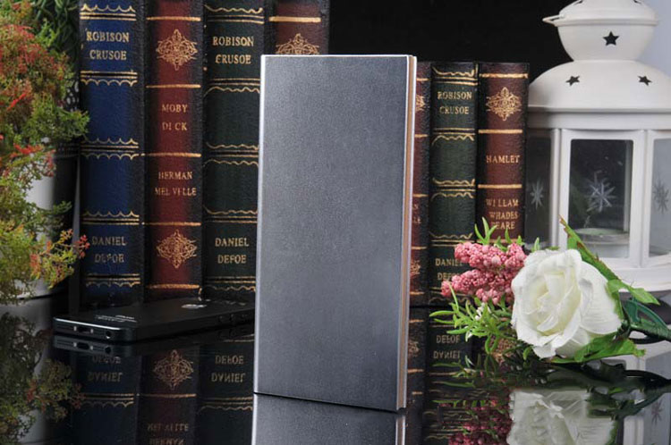 Sạc dự phòng super slim 12.000 mAh