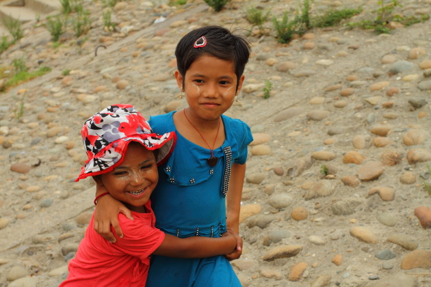 Smiling Myitkyina girls