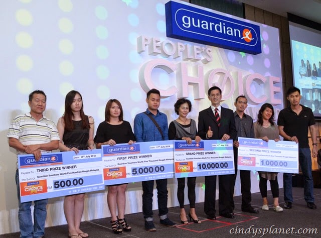 [Lucky%2520Guardian%2520customers%2520with%2520their%2520prizes%2520%2520%25282%2529%255B3%255D.jpg.webp]