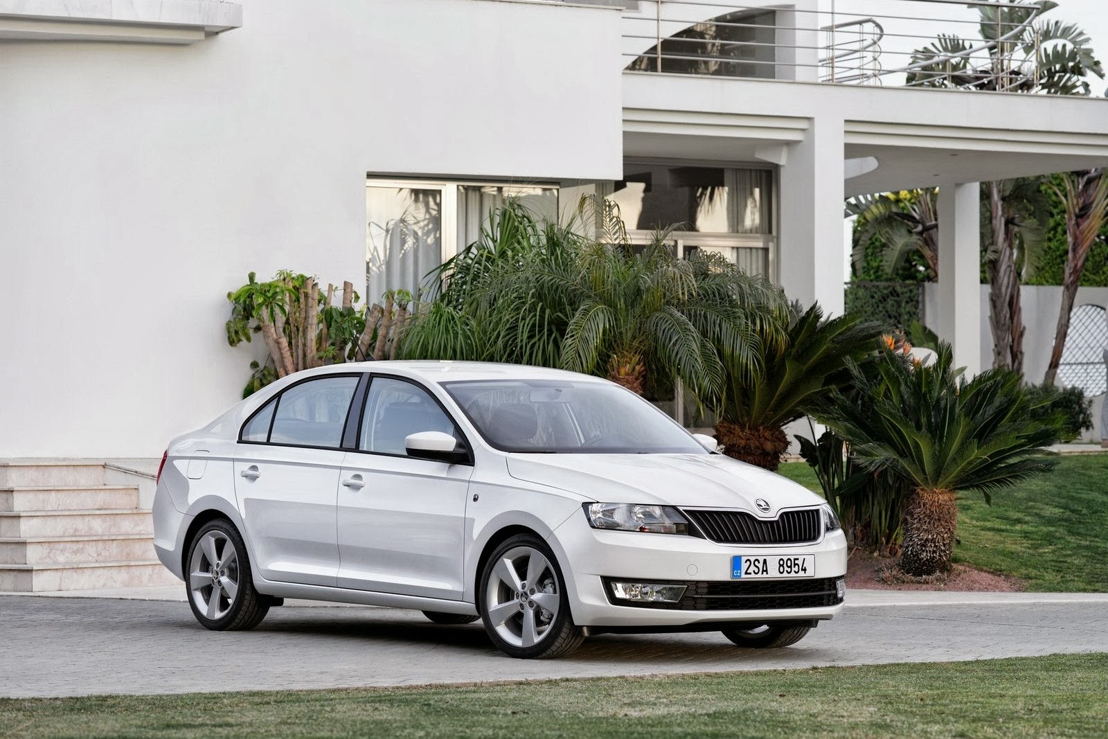 [Skoda-Rapid-4%255B2%255D.jpg]