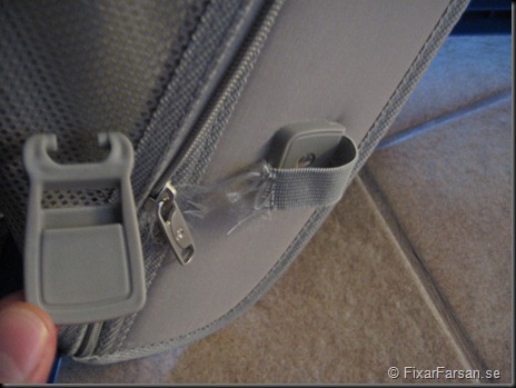 Tullen öppnade resväska Cavalet drog sönder spänne  (2)