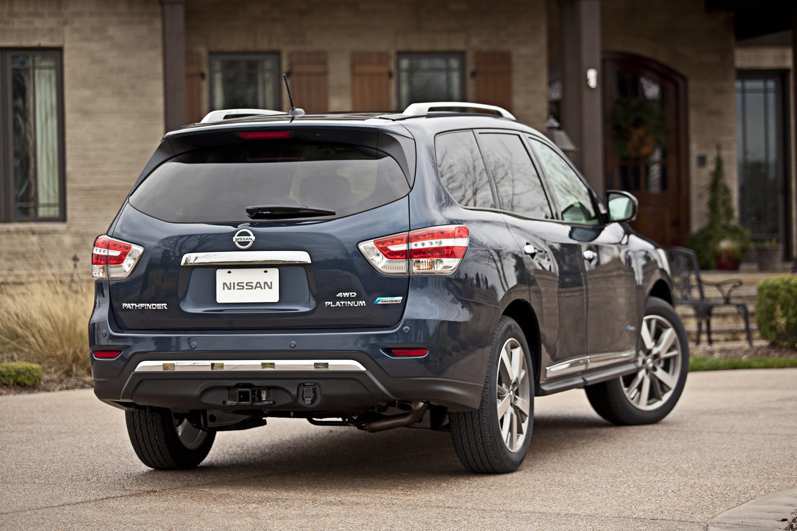 [2014-Nissan-Pathfinder-Hybrid-3%255B2%255D.jpg]