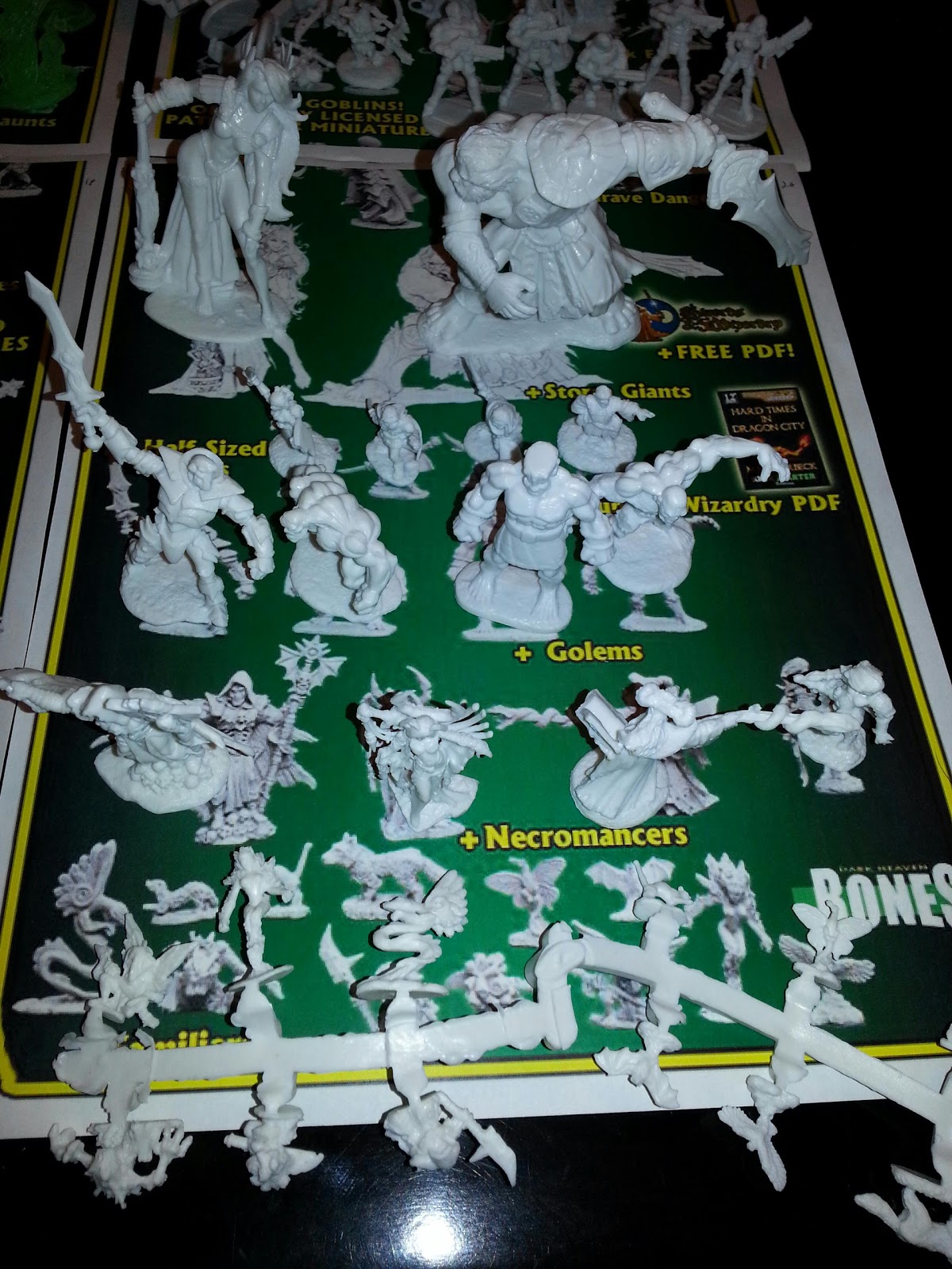 Paintcrawlers Unboxing Reaper Bones Kickstarter Part 1
