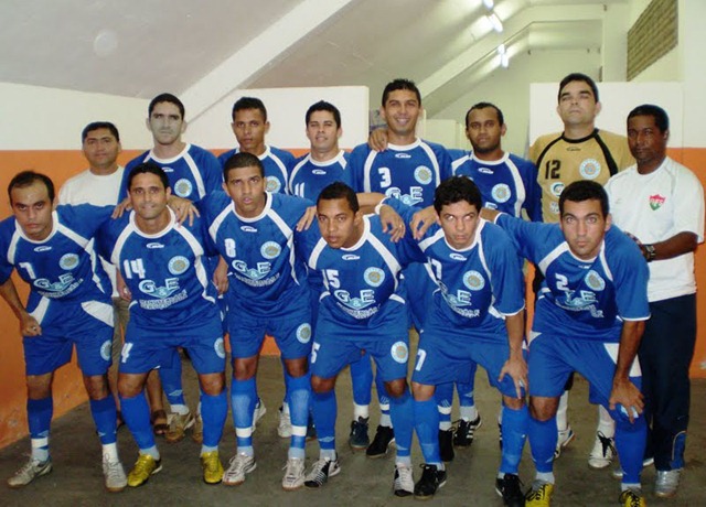 [LARGADOS%25202010%2520HB%255B3%255D.jpg]