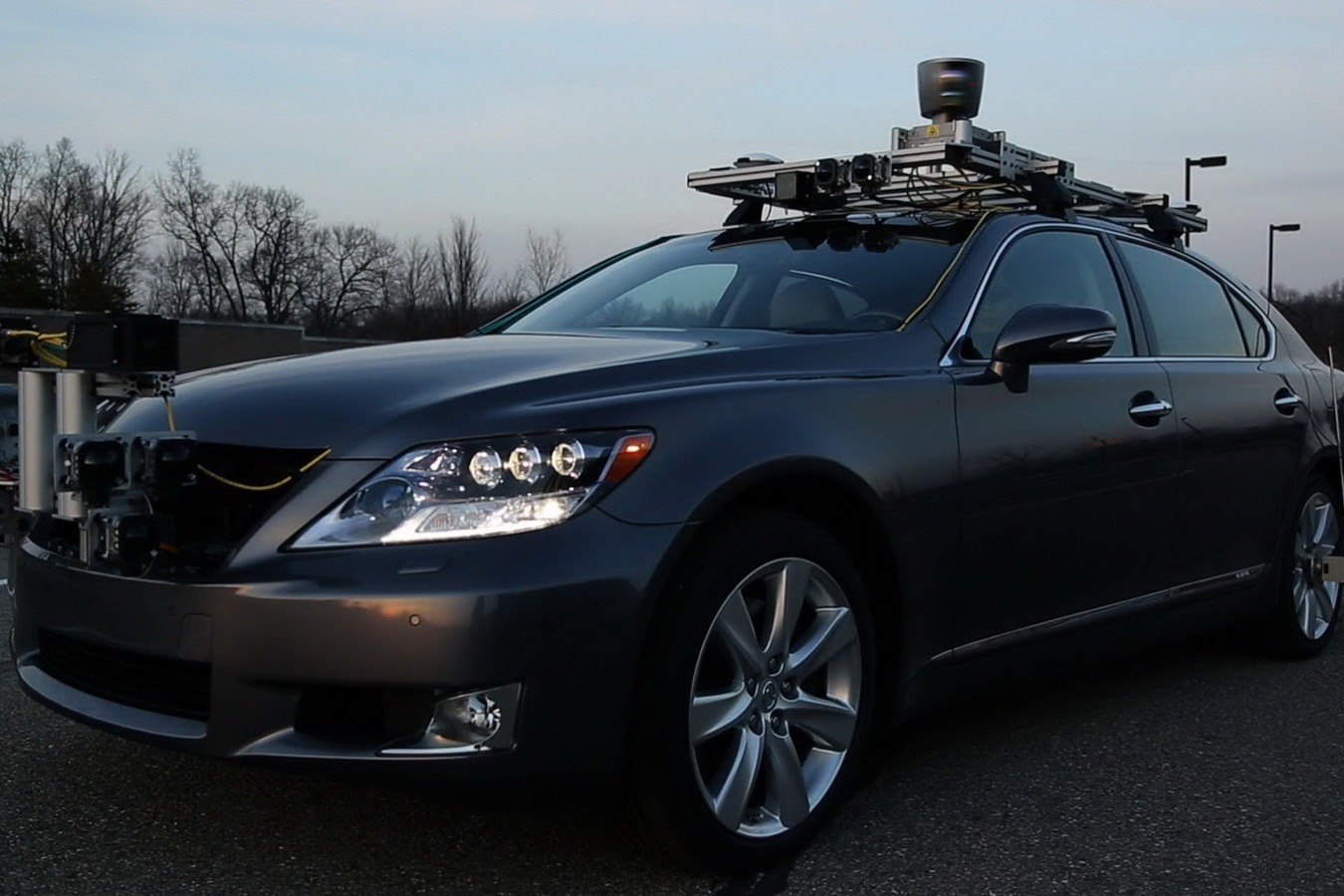 [Autonomous-Driving-5%255B2%255D.jpg]