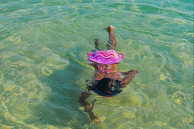 http://jadspiritsfamilylifeadventures.blogspot.com/2014/07/6-things-to-fully-enjoy-enchanting.html The Merdaid @ Potipot Island_bueno