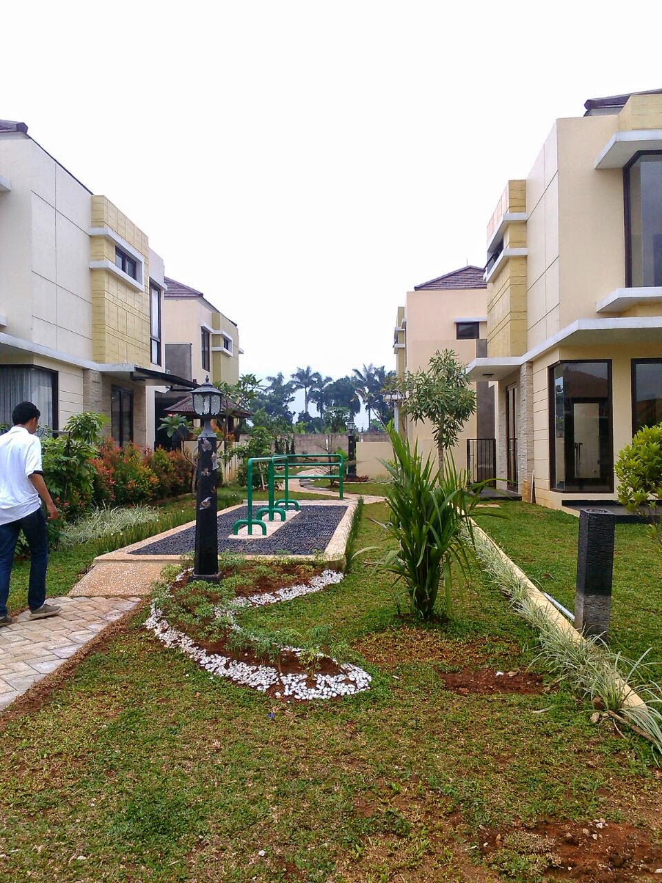 RUMAH MANGIFERA ADORA TOWNHOUSE JAGAKARSA JAKSEL 