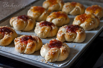 Honey Oatmeal Sweet Rolls