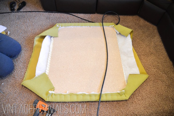 How to Make an Upholstered Headboard Tutorial @ Vintagerevivals.com (2)