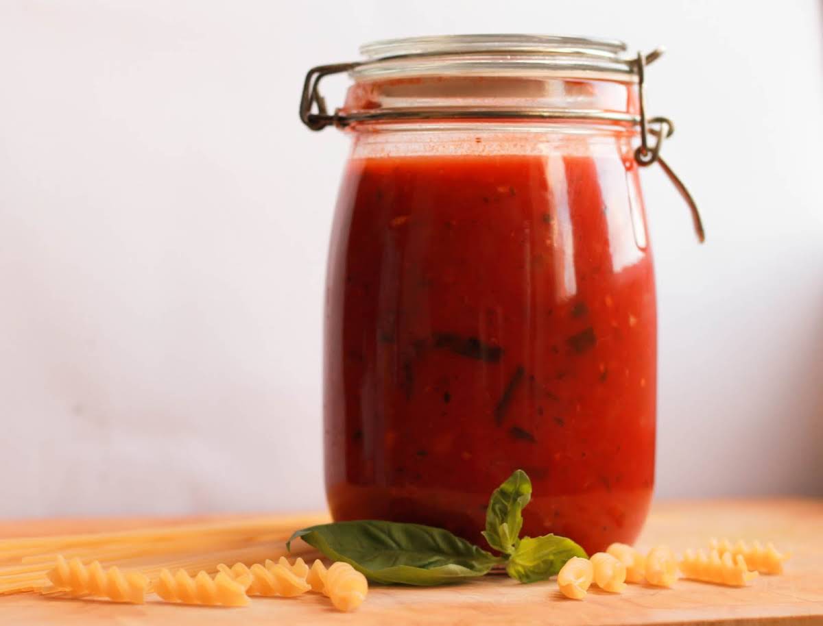 10 Best Homemade Tomato Sauce With Fresh Tomatoes Recipes