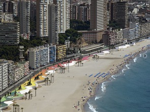 Paseo Marítimo de la playa de Poniente en Benidorm Paseo Marítimo playa de Poniente en Benidorm